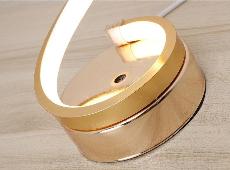Moderne LED-Tischlampe mit Fernbedienung