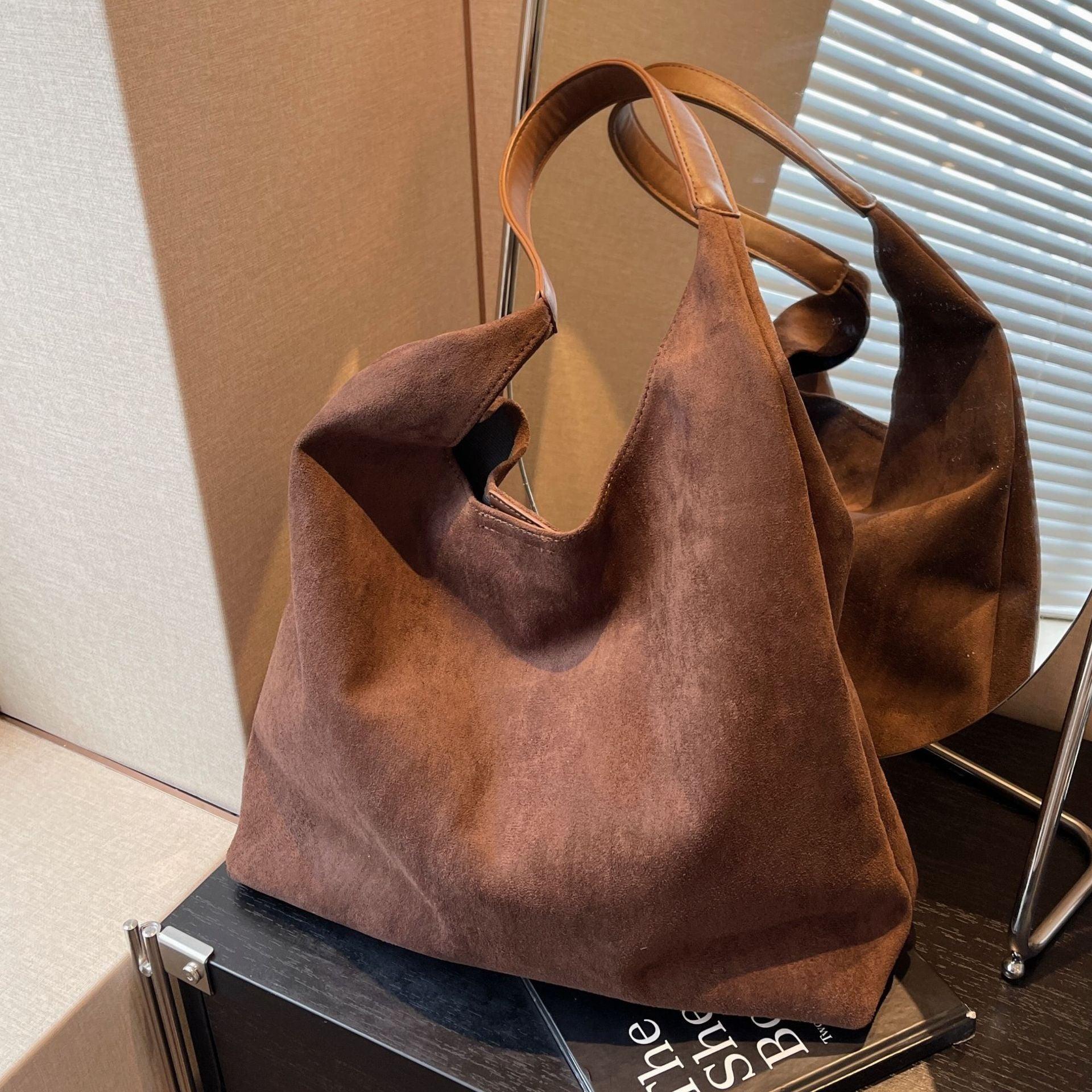 Luxuriöse Wildleder-Tote-Bag – Das Must-Have-Accessoire für den Herbst