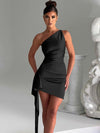 One-Shoulder Minikleid - Sexy und Stilvoll für Partys und Hochzeiten